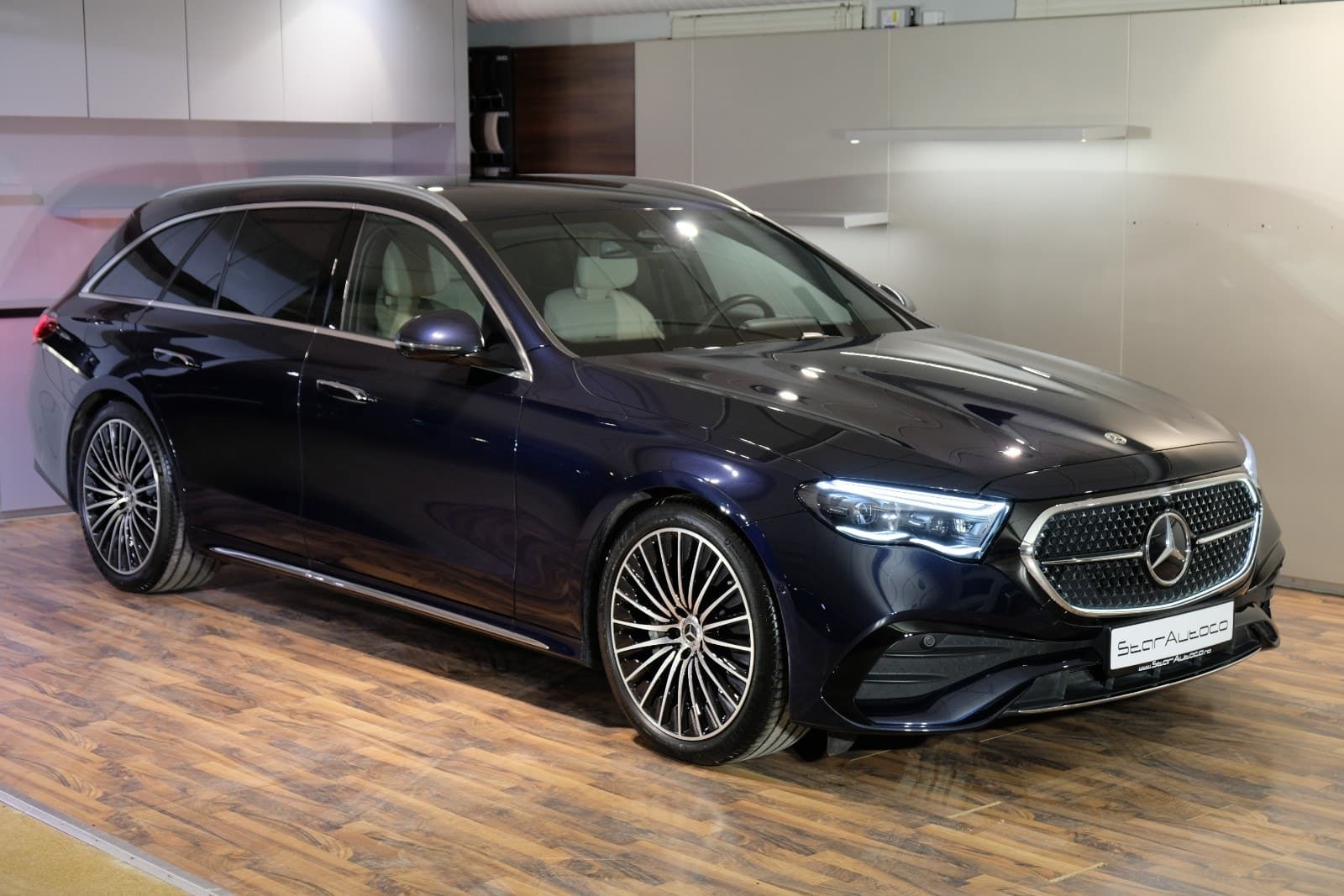 E300de T 4M AMG/Premium/Burmester/Memory/Krok/Distronic – bilde 1