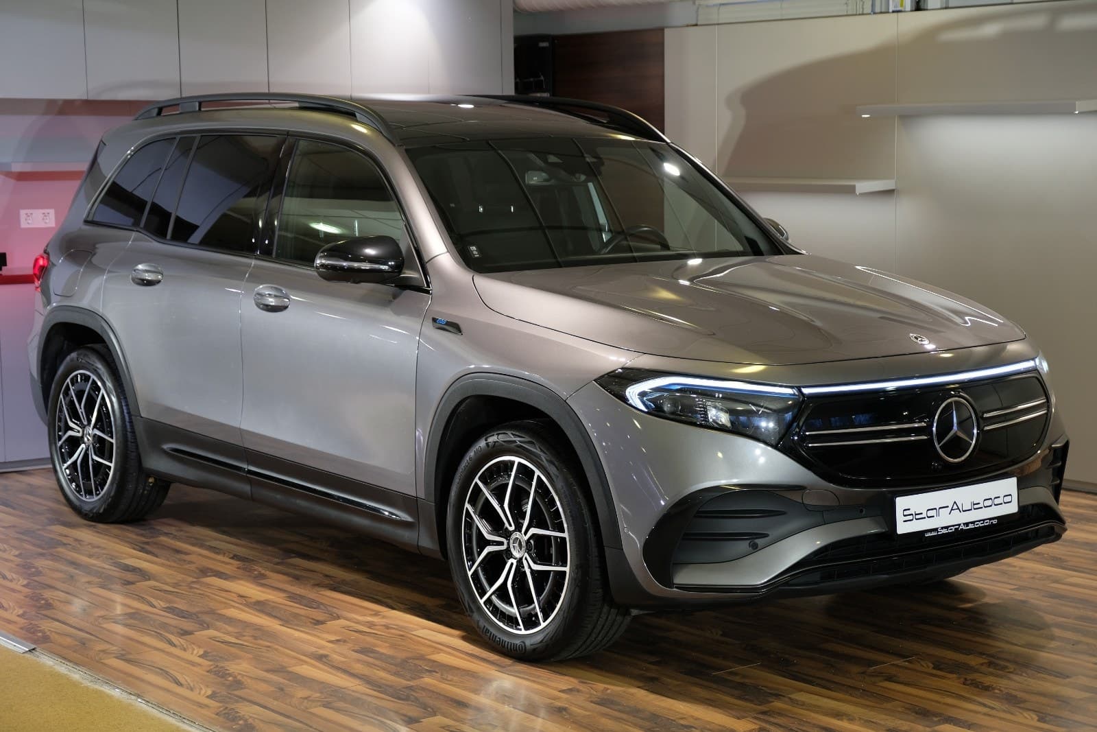 300 4M AMG/7-seter/Pano/Memory/360/DistronicPlus/++